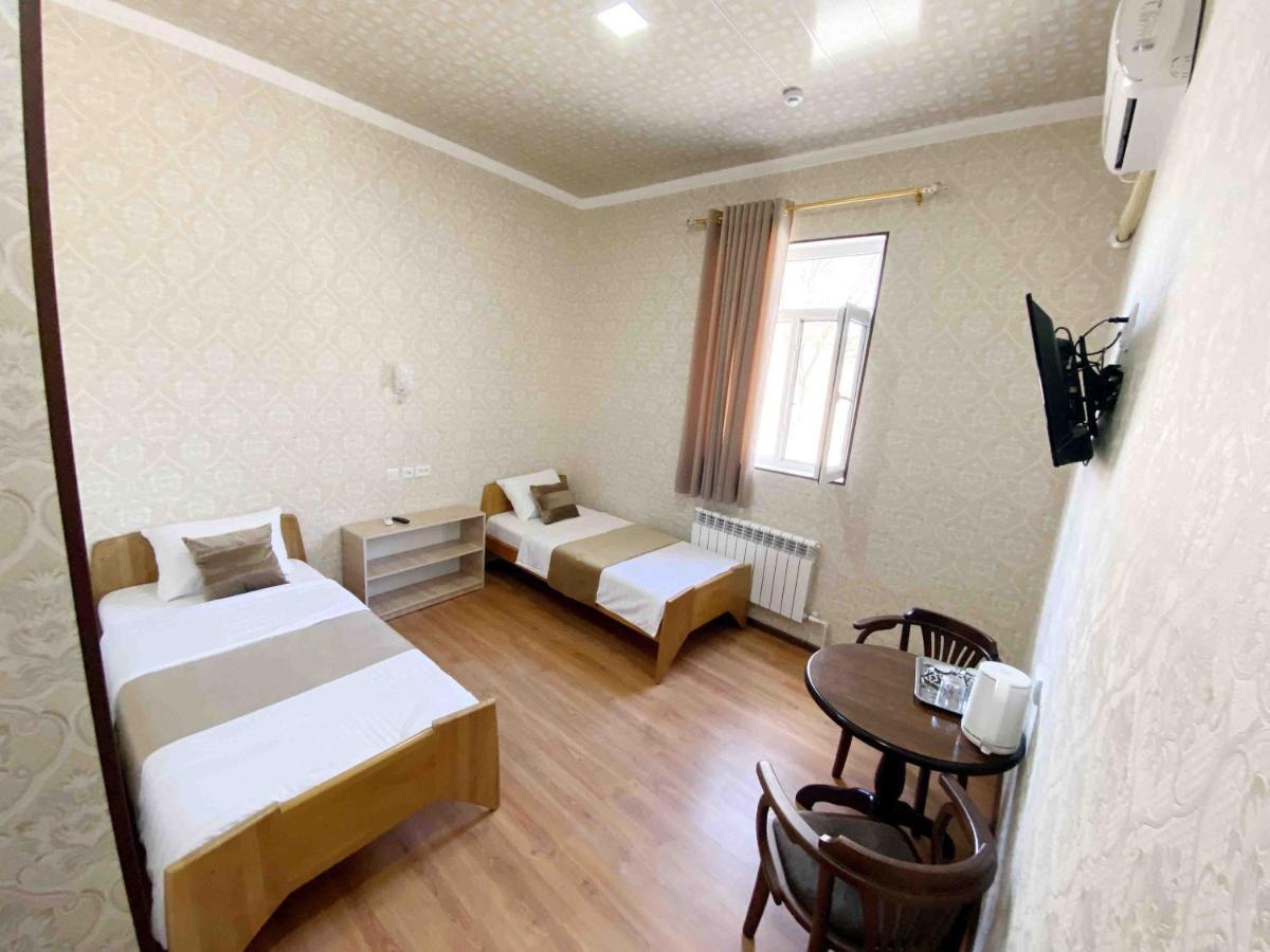 Polvon Ota Hotel Хива Экстерьер фото