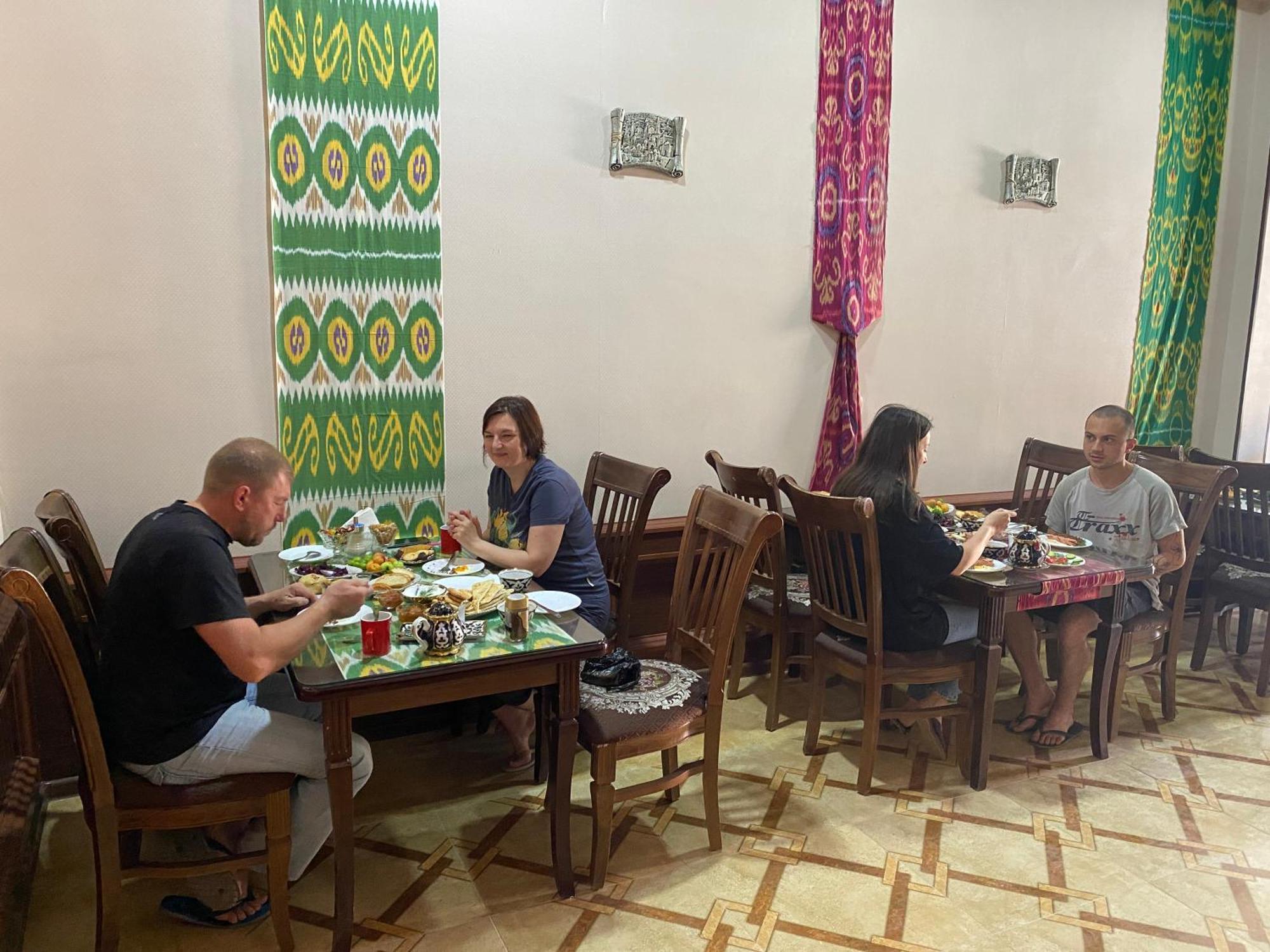 Polvon Ota Hotel Хива Экстерьер фото